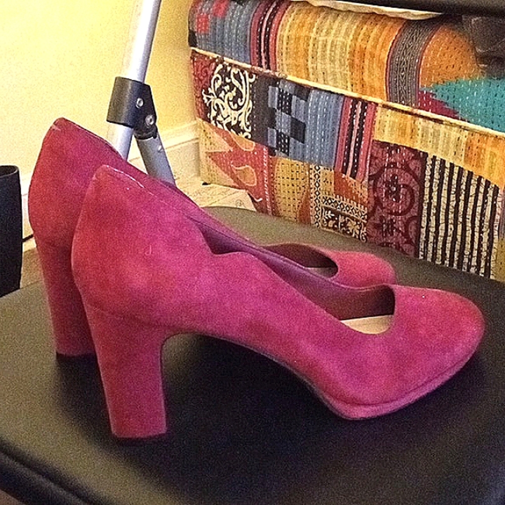 WOMEN'S SHOES